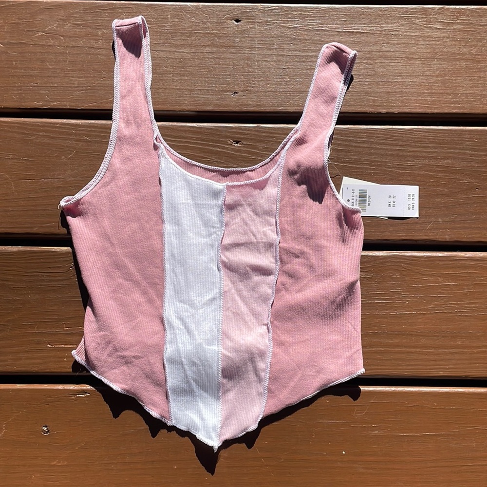 Hollister pink ribbed bandanna style tank top, size medium. Brand new with tag!